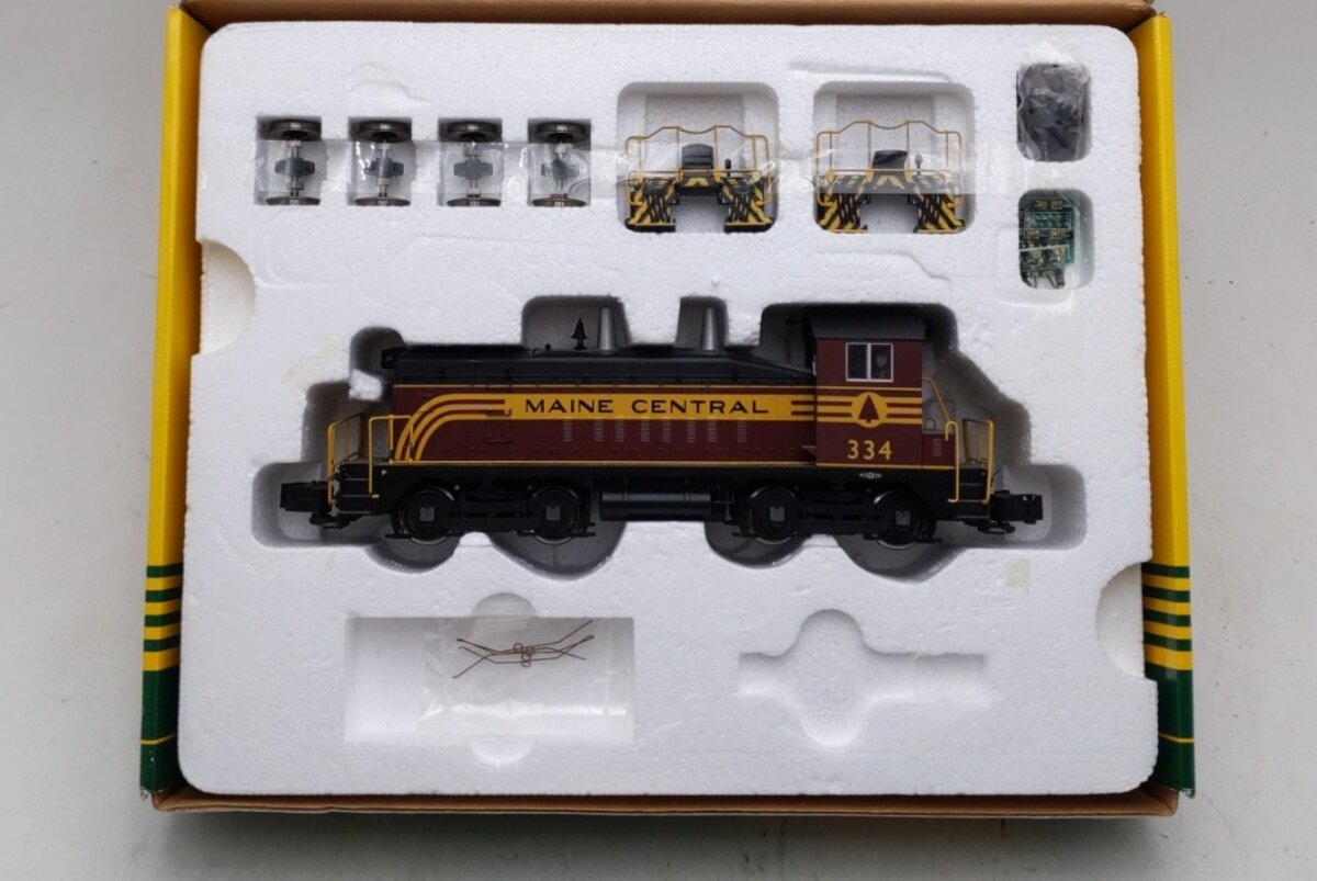 S-Helper 01503 S Scale Maine Central SW-9 Diesel Locomotive #334 EX/Box