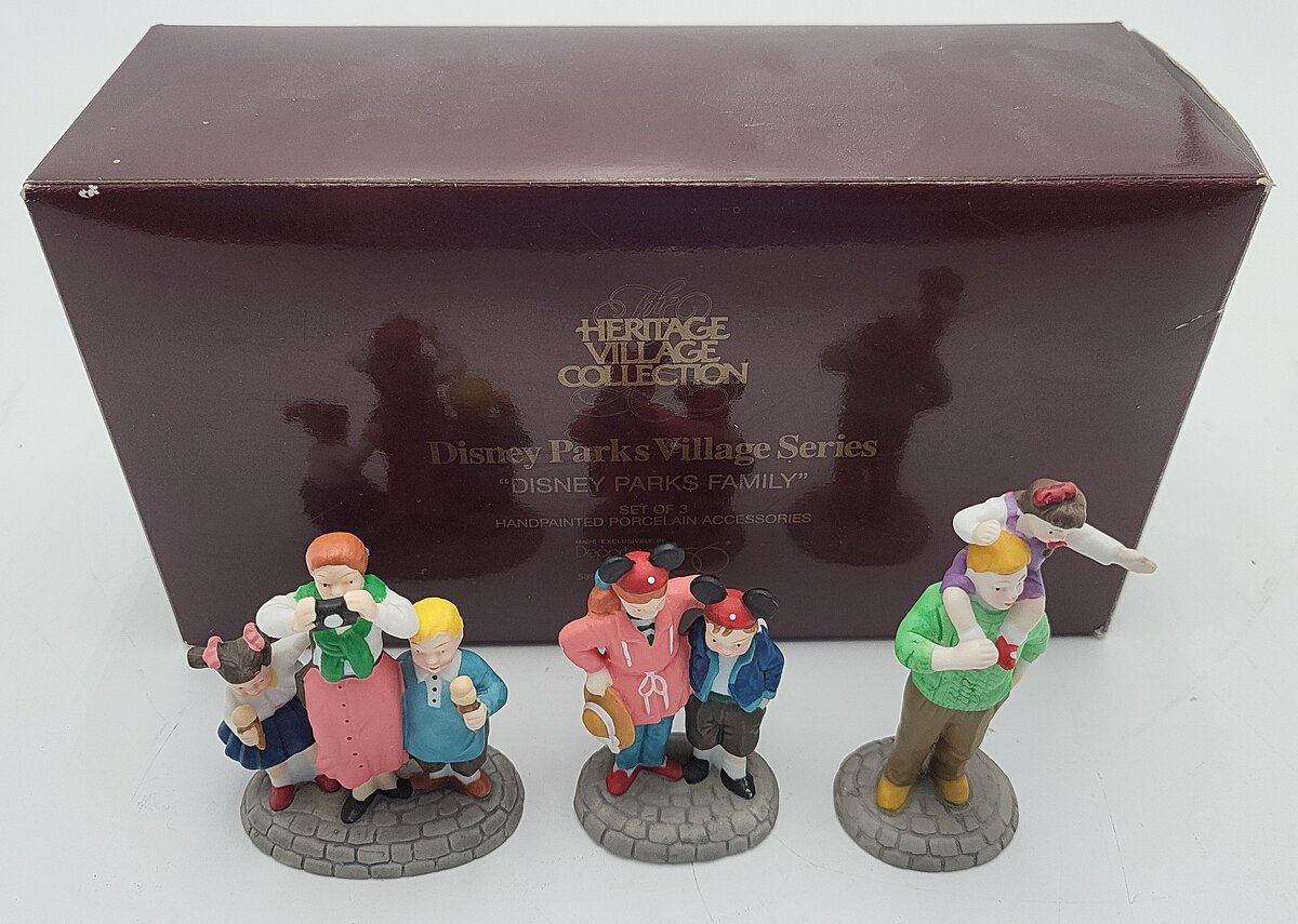 Disney 5354-6 Disney Parks Family Set of 3 LN/Box