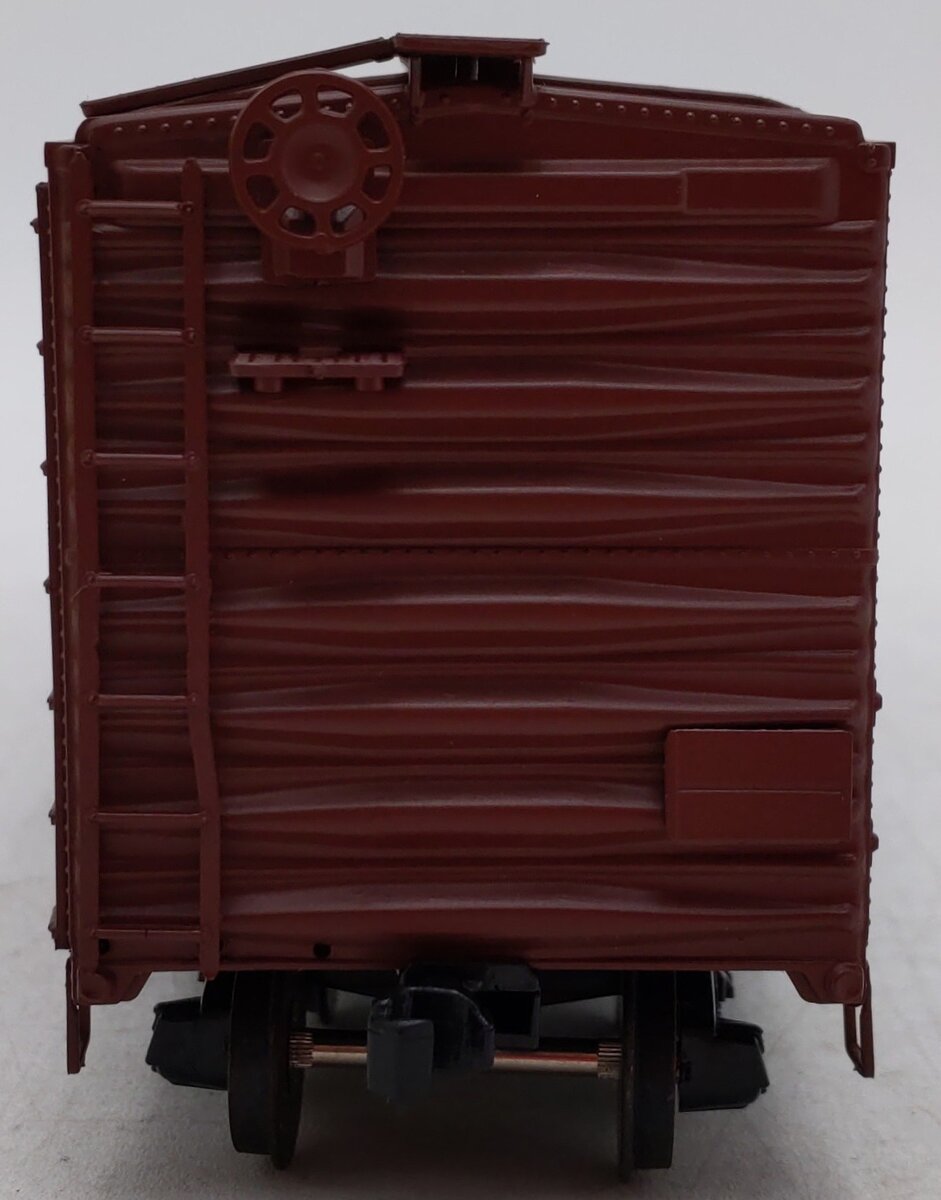 American Models 1137 S Scale C&NW 40' Box Car w/ Scale Wheels #80037 EX/Box