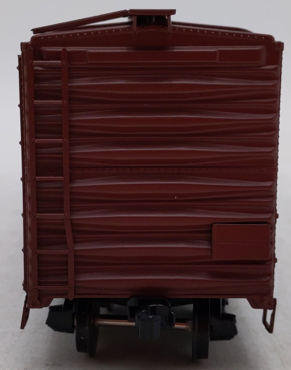 American Models 1137 S Scale C&NW 40' Box Car w/ Scale Wheels #80037 EX/Box