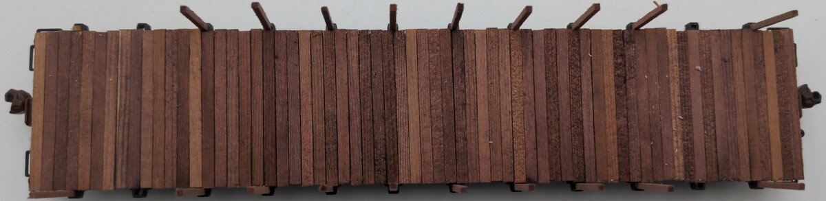 American models S Gauge Wooden Flatcar W/ Stakes #115110 EX/Box