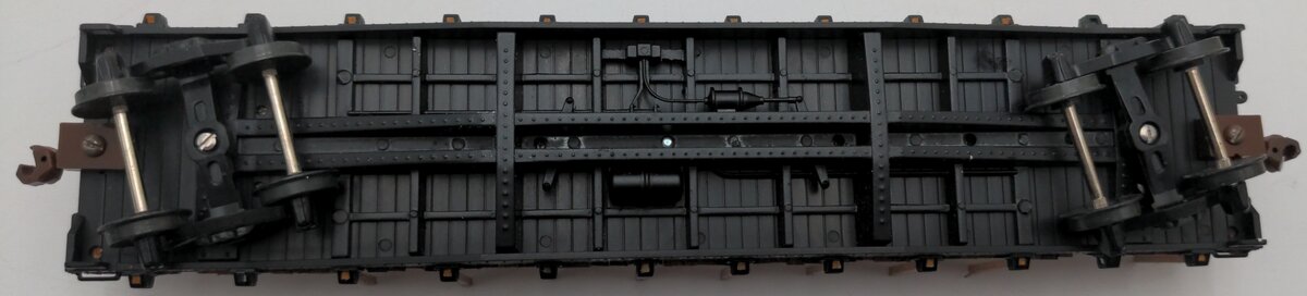 American models S Gauge Wooden Flatcar W/ Stakes #115110 EX/Box