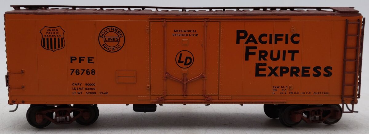 American Models 202 S Scale Pacific Fruit Express Reefer Car VG/Box
