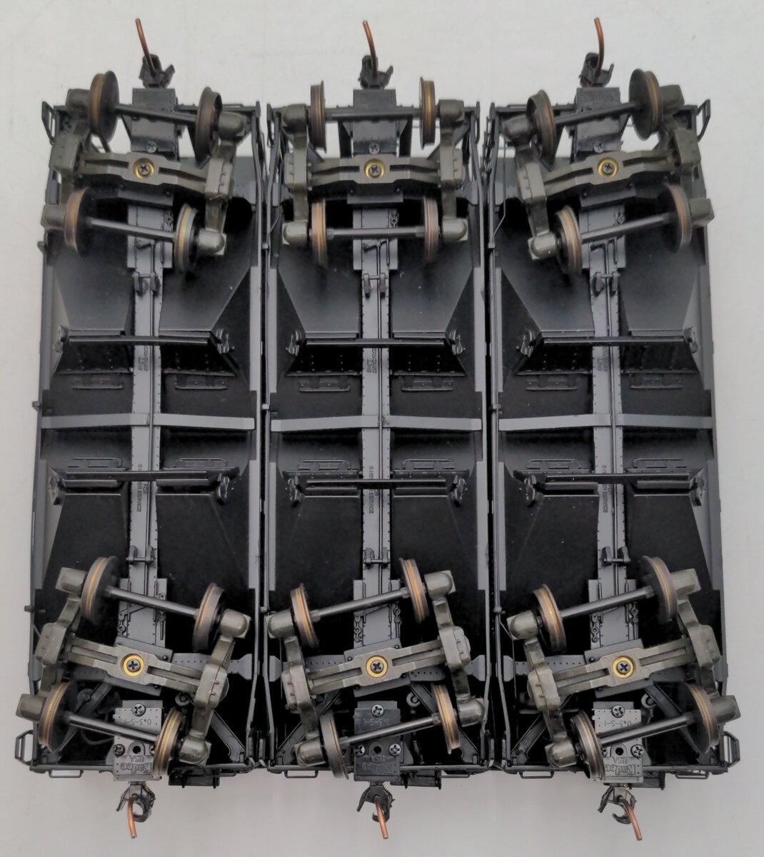 S-Helper Service 01124 S Gauge T.P.&W. Offset Hoppers 3-Pack EX/Box