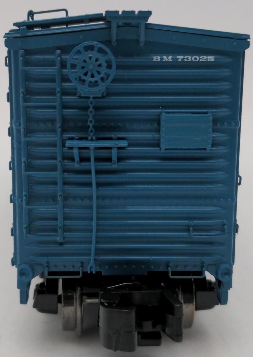 MTH 35-74003 S Gauge Boston & Maine 40' Rebuilt Steel Box Car #73025 LN/Box