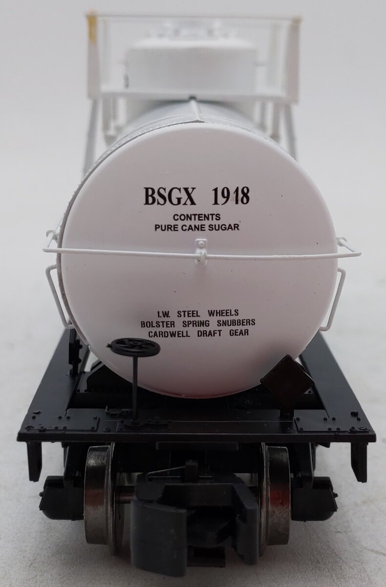 Des Plaines Hobbies NASG 2018-1 S Scale Moxie Tank Car with Platform #1948 EX/Box
