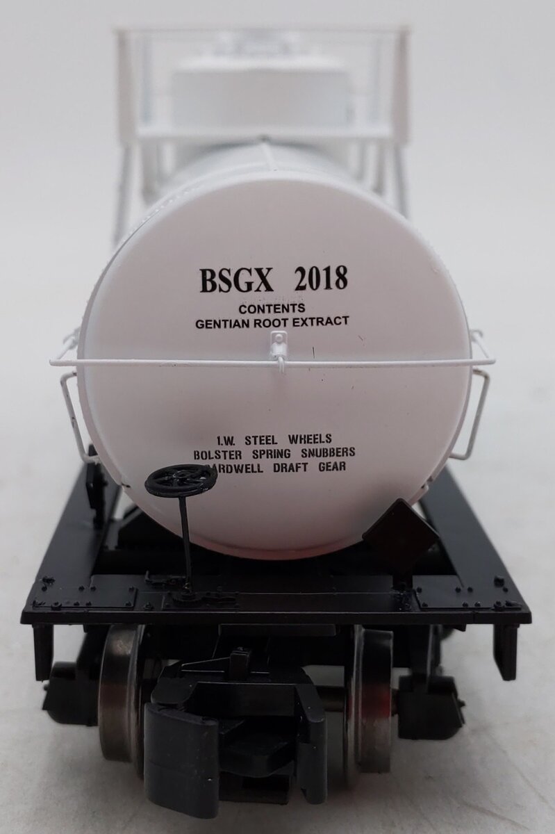 Des Plaines Hobbies NASG2018-2 S Gauge Union Maine Tank Cars #2018 EX/Box