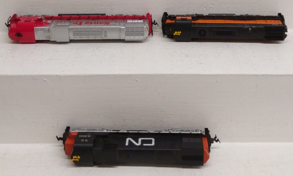 Tyco Assorted HO Diesel Locomotives #1102, 807,4301 [3] EX