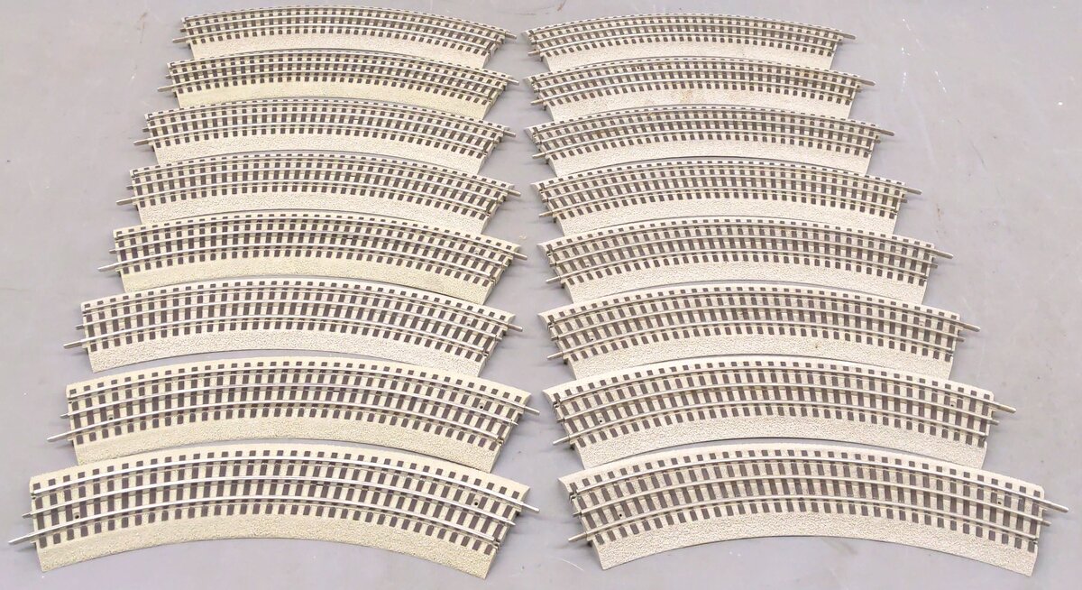 Lionel O-36 Full Curve FasTrack Sections [16] VG