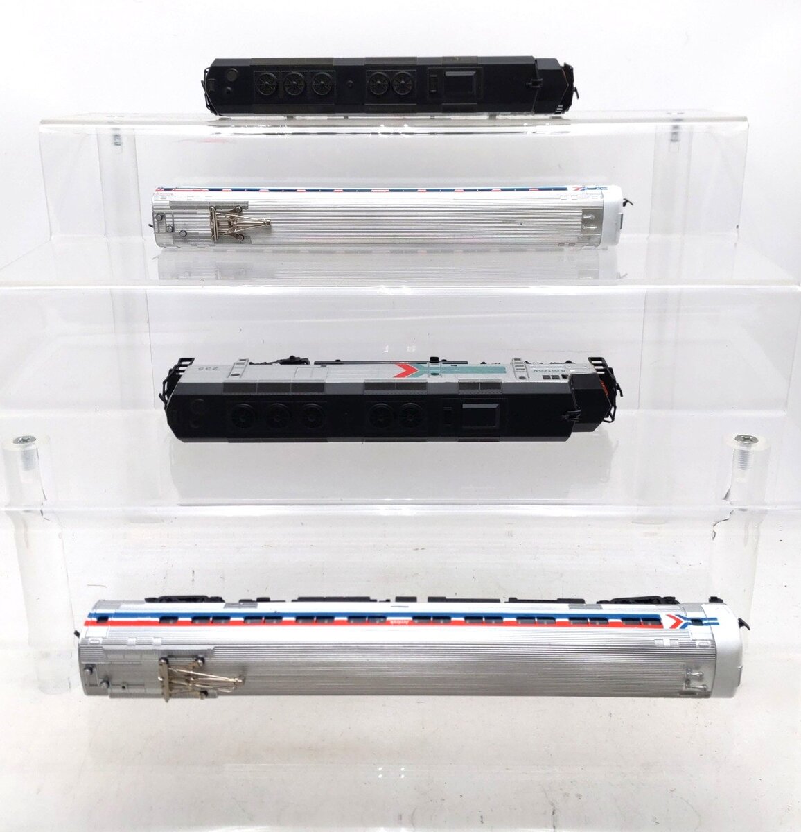 HO Scale Assorted Amtrak Diesel Passenger Car Set [4] EX