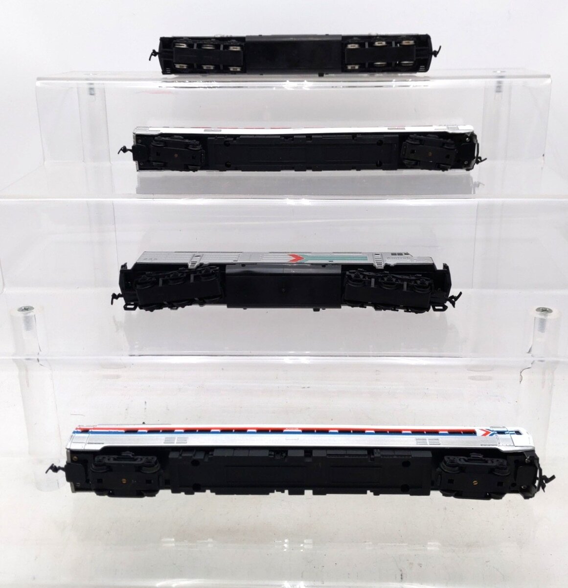 HO Scale Assorted Amtrak Diesel Passenger Car Set [4] EX