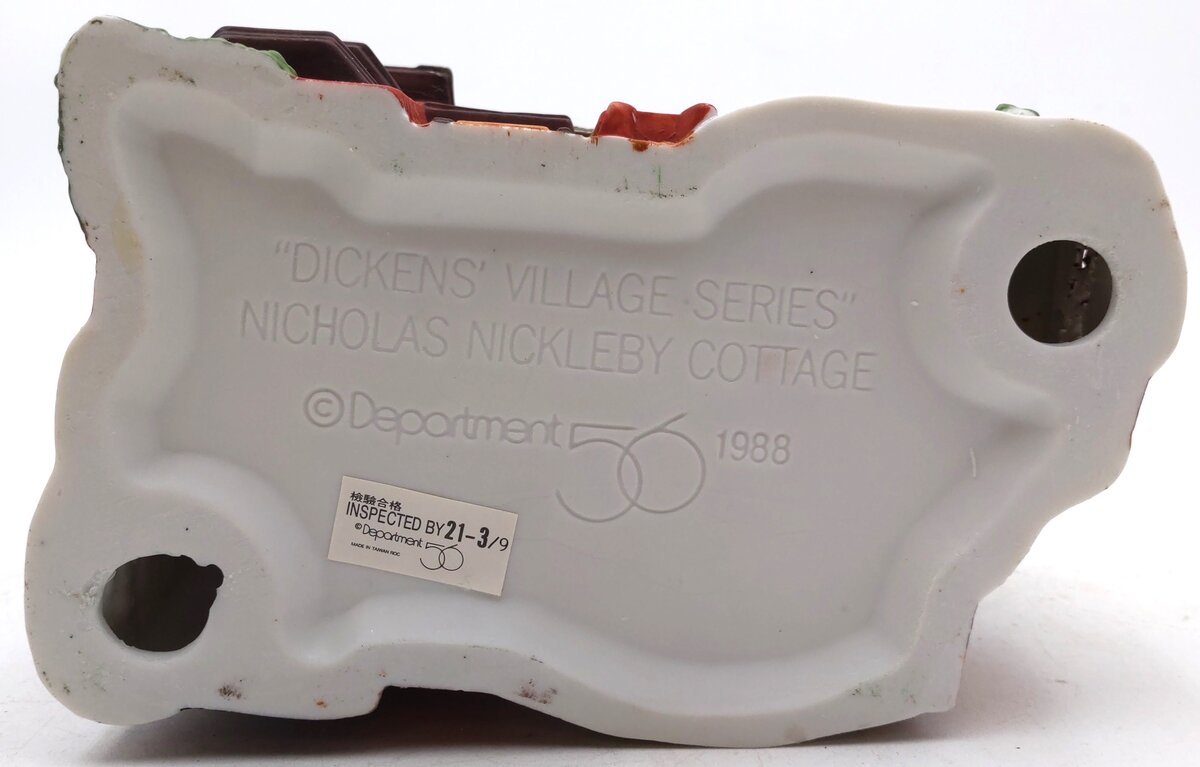 Dept 56 5925-0 Dickens Village Series: Nicholas Nickleby LN/Box