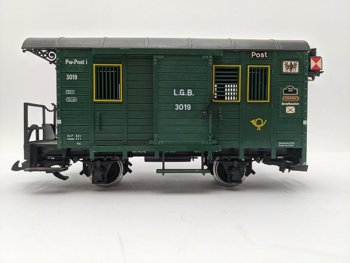 LGB 3019 G Scale Mail Post Car with Lights (Metal Wheels) EX