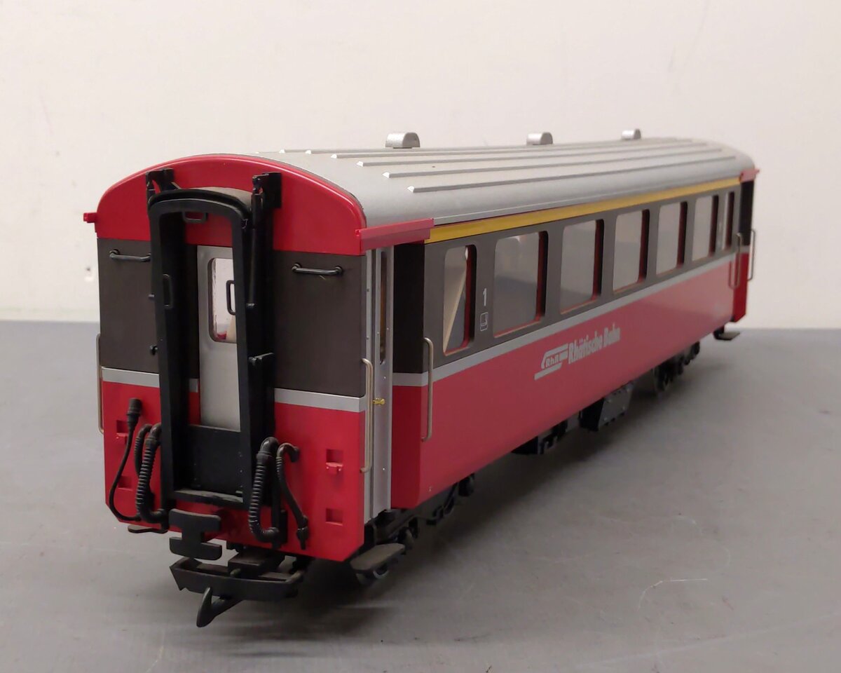 LGB 3067 G Scale Swiss 1st Class Rhatische Bahn Passenger Car (Metal Wheels) EX/Box