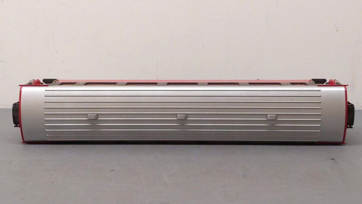 LGB 3067 G Scale Swiss 1st Class Rhatische Bahn Passenger Car (Metal Wheels) EX/Box