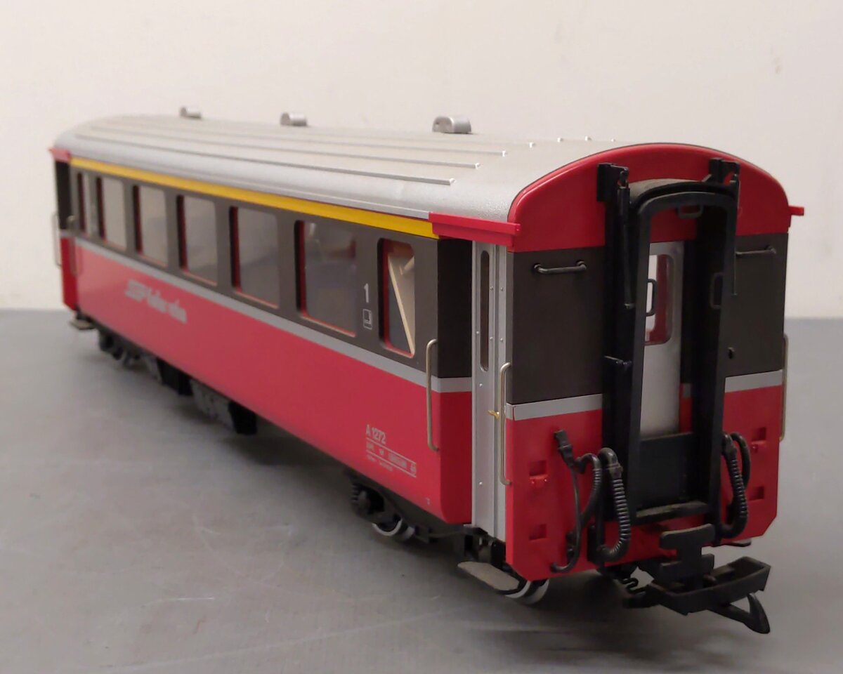 LGB 3067 G Scale Swiss 1st Class Rhatische Bahn Passenger Car (Metal Wheels) EX/Box