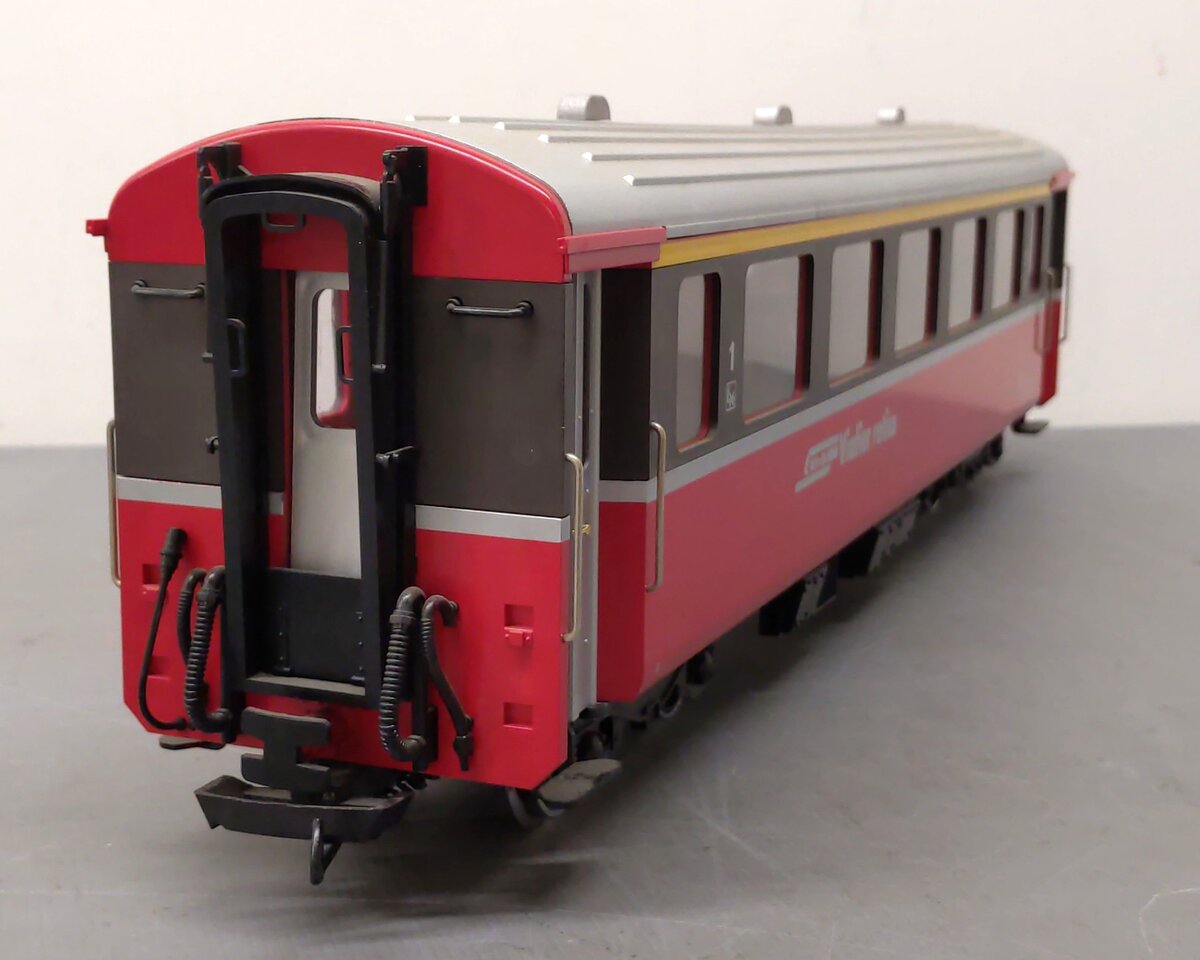 LGB 3067 G Scale Swiss 1st Class Rhatische Bahn Passenger Car (Metal Wheels) EX/Box