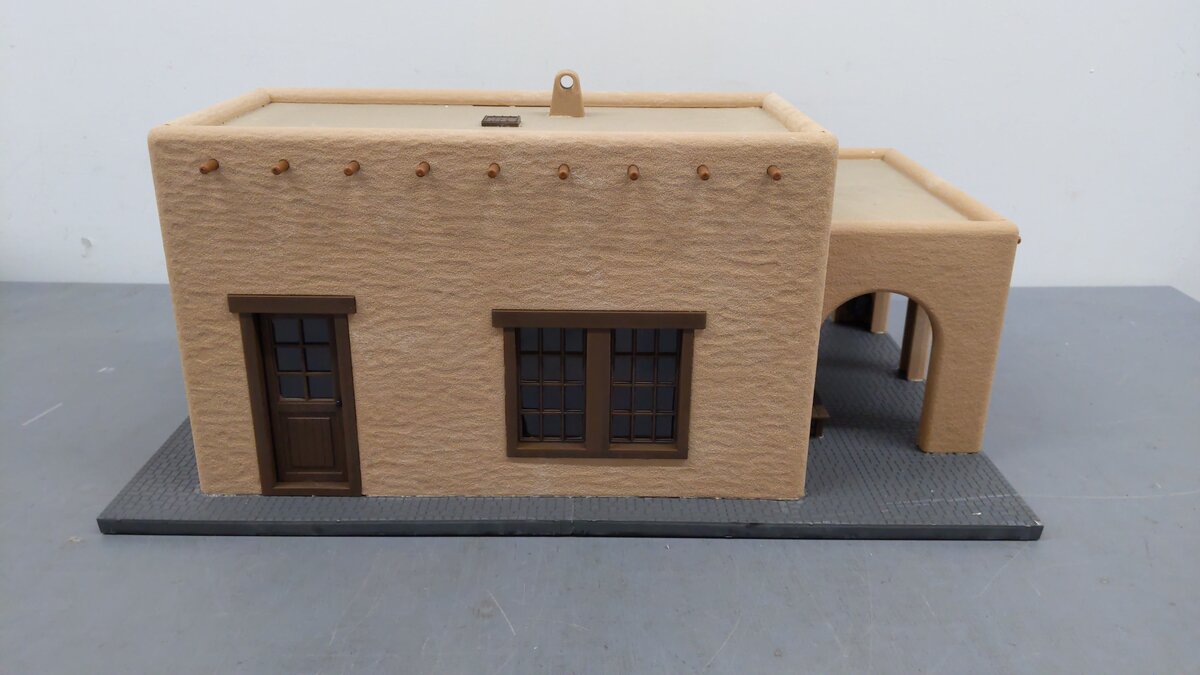 Piko 62252 G Bahnof "Las Cruces" Station Building Kit-Assembled EX/Box