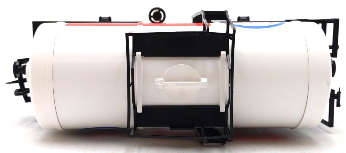 LGB 4040E G Scale Esso Short Single Dome Tank Car LN/Box