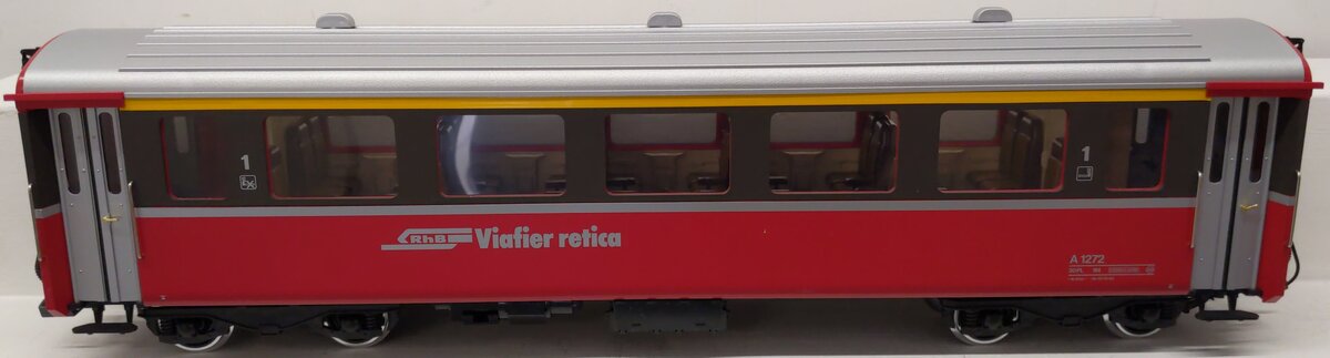 LGB 3067 G Scale Swiss 1st Class Rhatische Bahn Passenger Car-Metal Wheels EX/Box