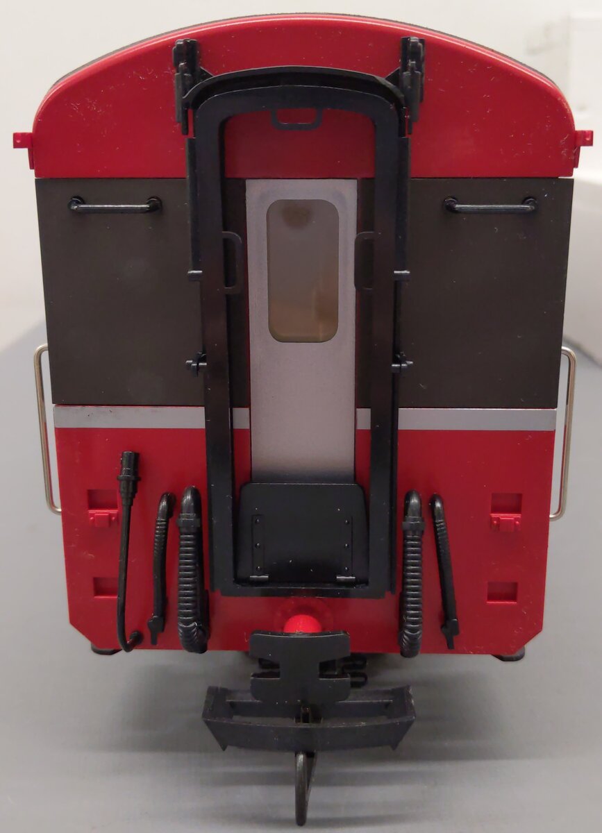 LGB 3067 G Scale Swiss 1st Class Rhatische Bahn Passenger Car-Metal Wheels EX/Box