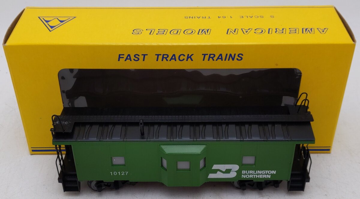 American Models 7719 S Gauge Burlington Northern Bay Window Caboose #10127 EX/Box