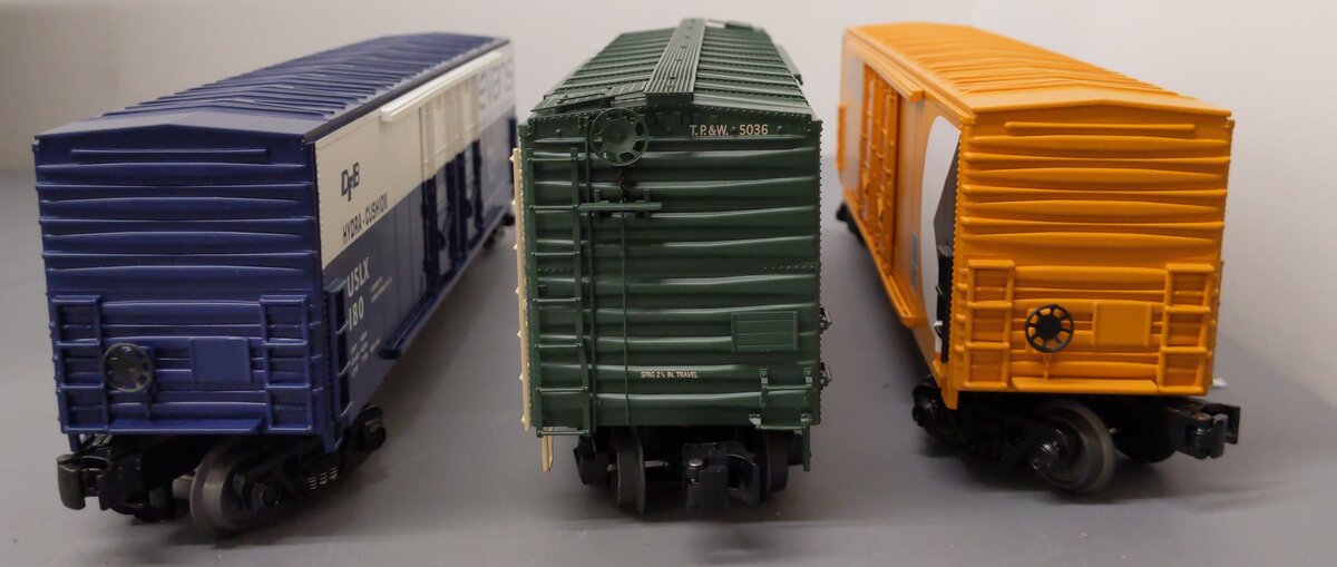 MTH & Others O Gauge Assorted Freight Cars #5036 #180 #166550 [3] LN