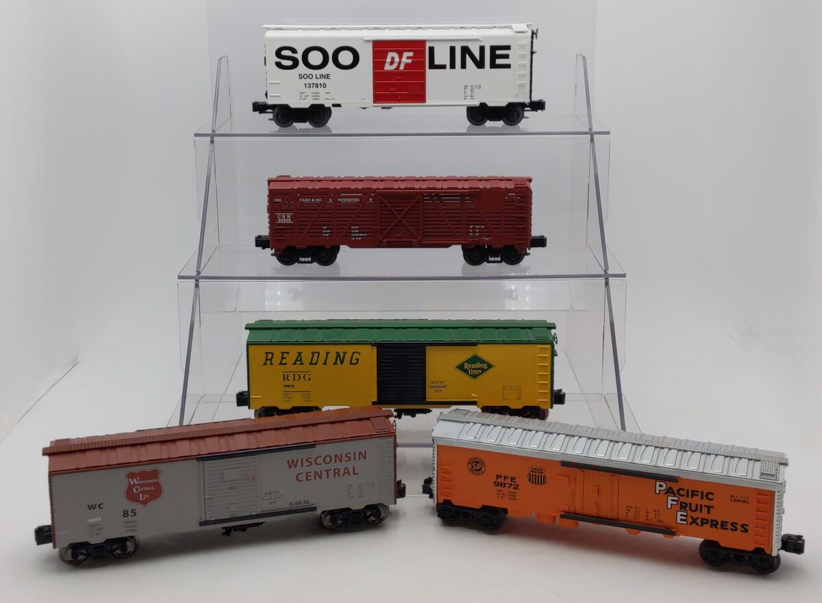 Menards, Lionel & Others Assorted O Gauge Freight Cars [5] VG
