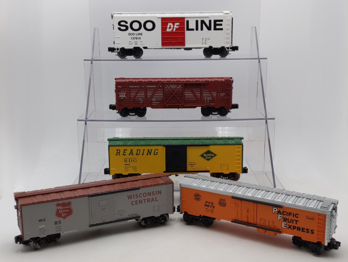 Menards, Lionel & Others Assorted O Gauge Freight Cars [5] VG