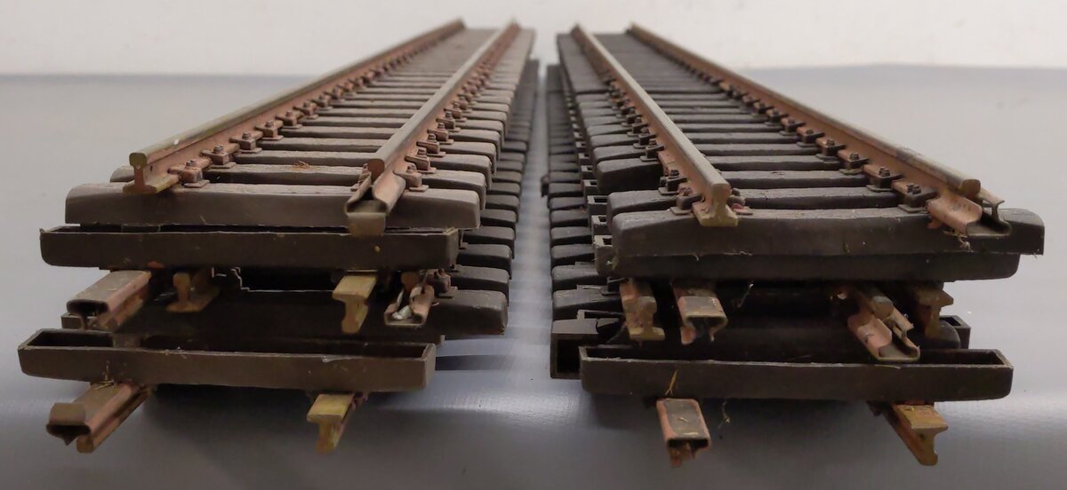 Aristo-Craft 11070 Euro Brass 3' Straight Track (8)/Box