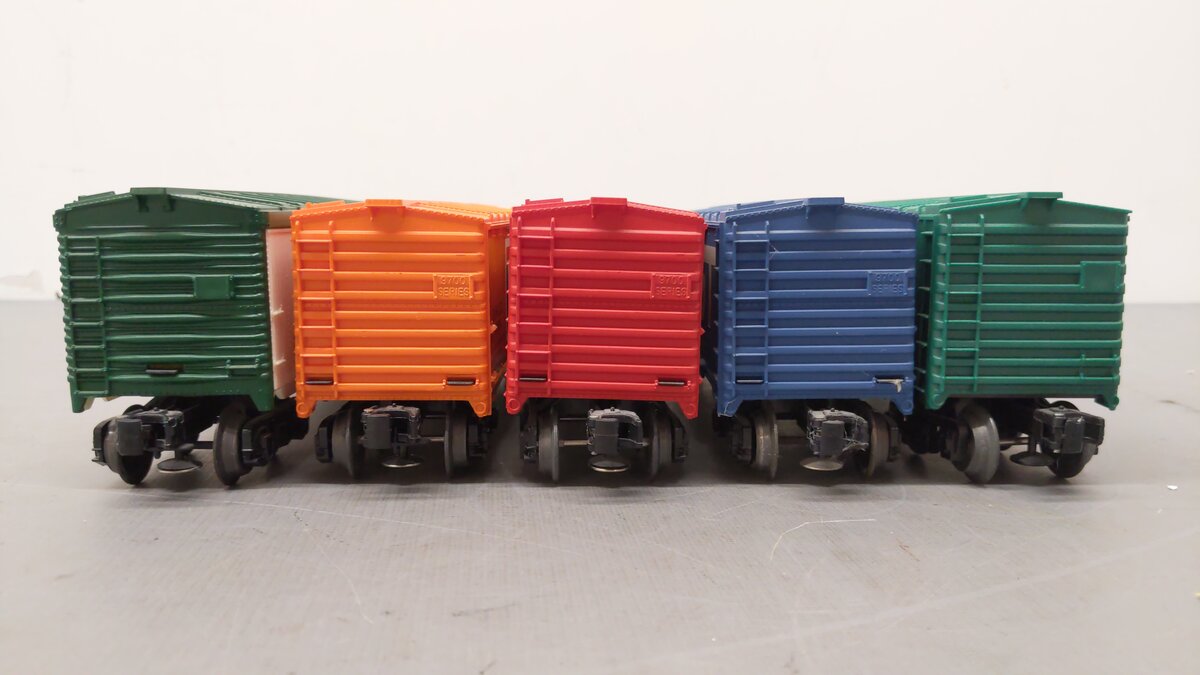 Lionel Assorted O Gauge Box & Reefer Cars [5] EX