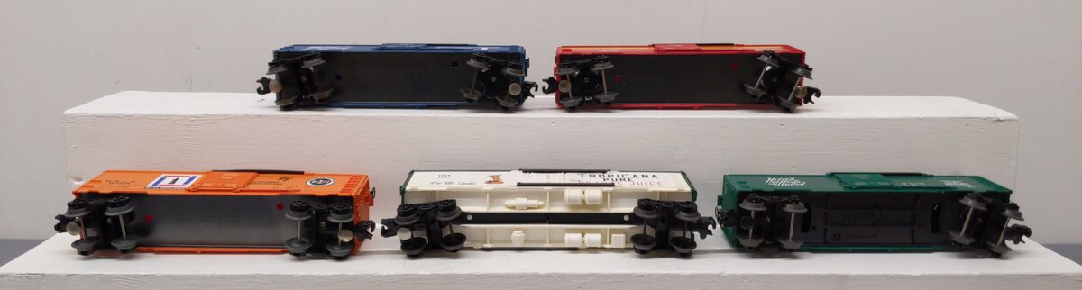 Lionel Assorted O Gauge Box & Reefer Cars [5] EX