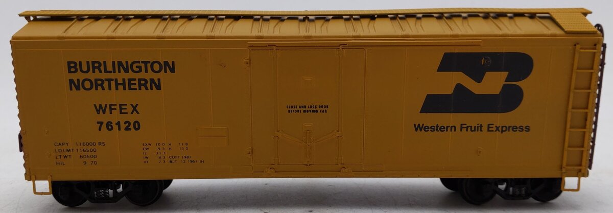 American Models 2216 S Scale BN 40' Reefer #76120 VG/Box