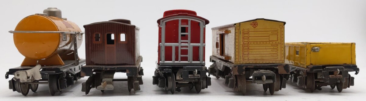 Lionel Vintage O Gauge Freight Cars #2657,1682,654,1679,2652 [5] VG