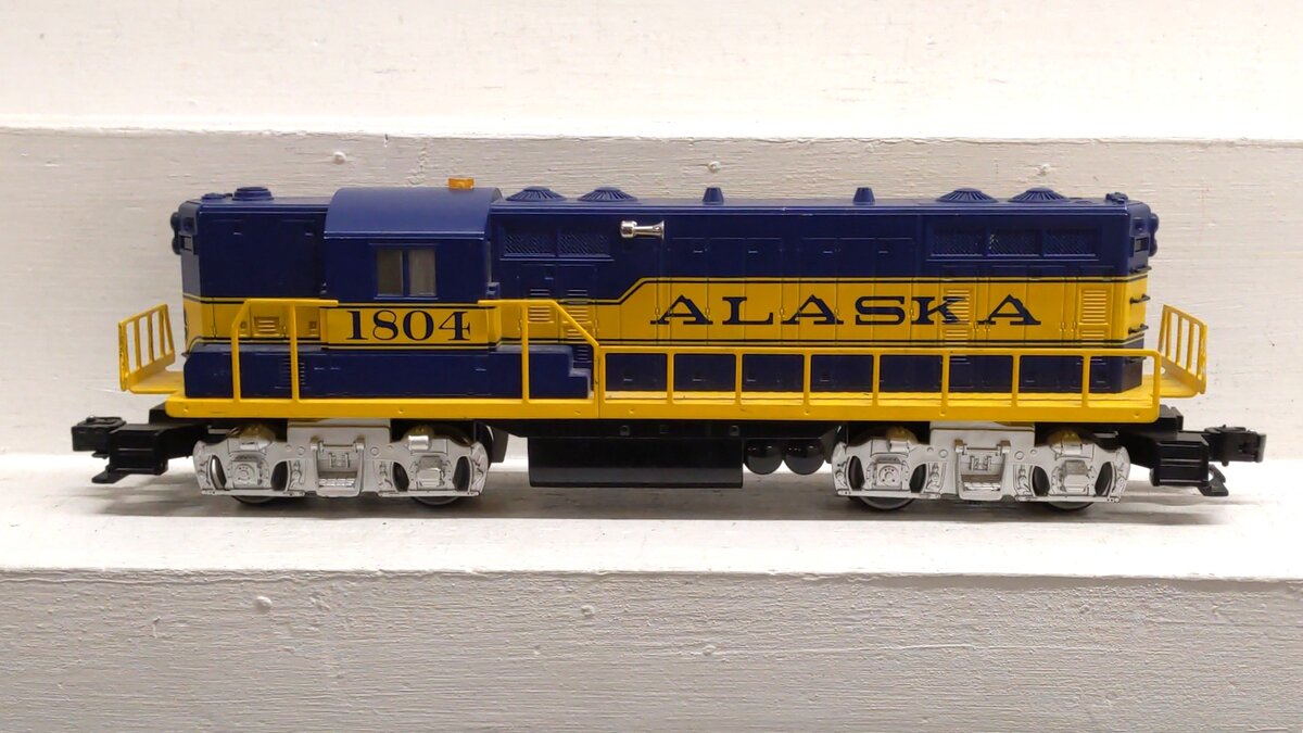 Lionel 6-28857 Alaska GP-7 Powered Diesel Locomotive #1804 EX