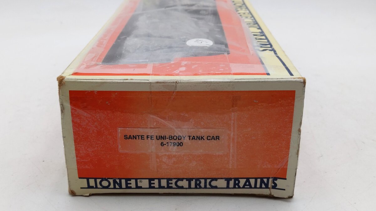 Lionel 6-17900 O Gauge Santa Fe Unibody Single Dome Tank Car #17900 EX/Box