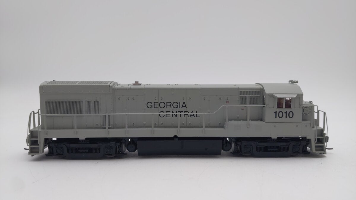 Atlas 10004282 HO Georgia Central Gold U30B Diesel Locomotive w/DCC #1010 EX/Box