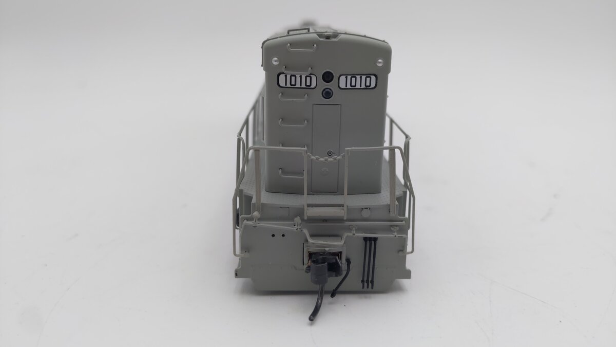 Atlas 10004282 HO Georgia Central Gold U30B Diesel Locomotive w/DCC #1010 EX/Box
