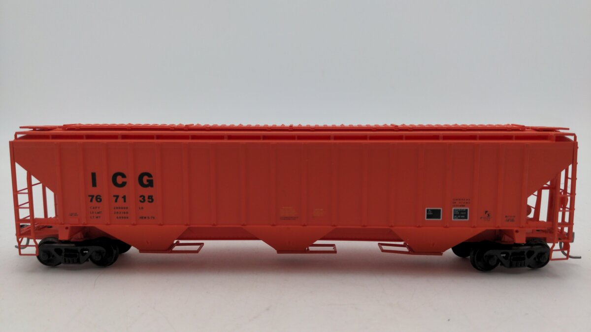 Acurail 65XX HO Scale Illinois Central Gulf 3 Bay Hopper Car #767135 VG