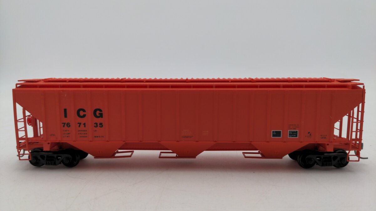 Acurail 65XX HO Scale Illinois Central Gulf 3 Bay Hopper Car #767135 VG