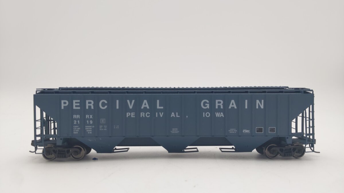 Accurail 80912 HO Scale Percival Grain 3 Bay Hopper Car #2119 VG