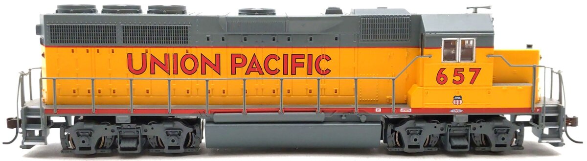 Bachmann 63528 HO Union Pacific EMD GP40 Diesel Locomotive Standard DC #657 LN/Box