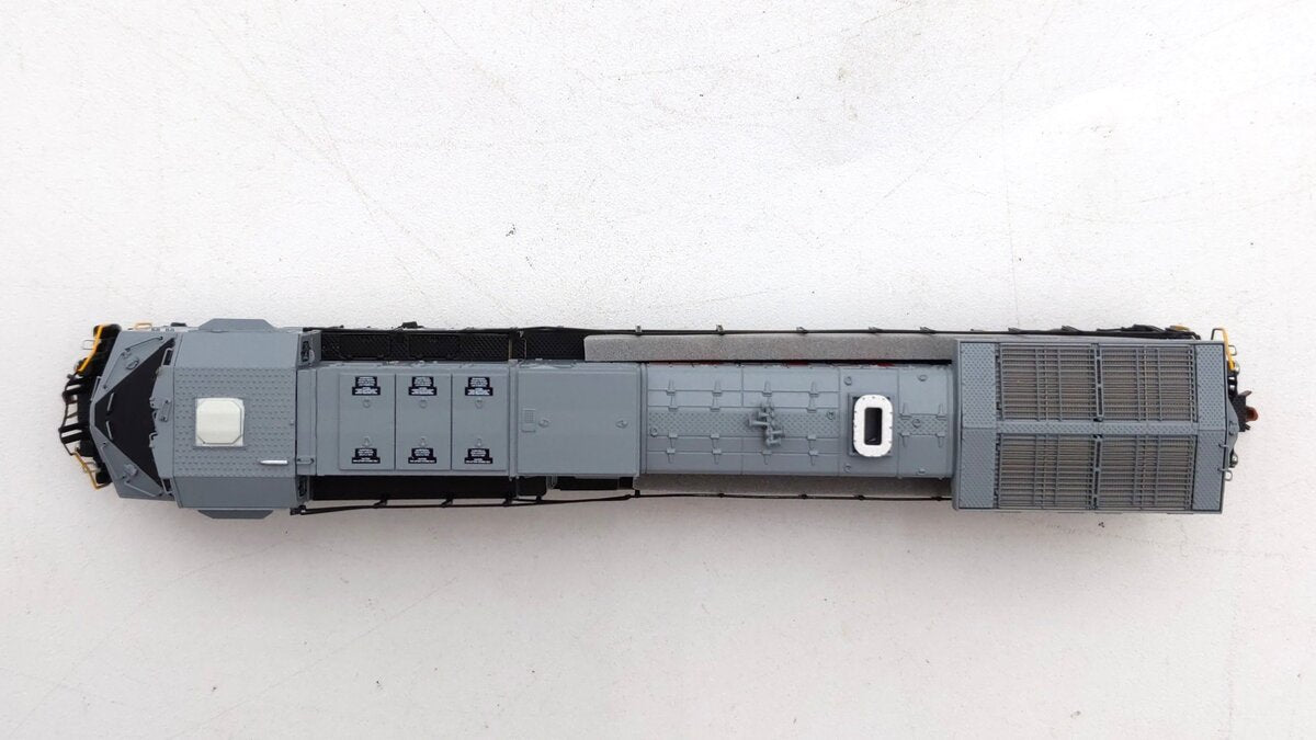 Scale Trains SXT40616 N Scale Kansas City Southern AC4400 Diesel Engine #2038 LN/Box