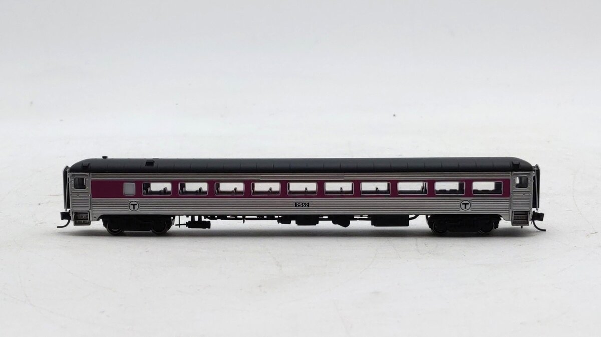 Rapido Trains 517029 N Scale MBTA 8600-Series Coach Passenger Car #2562