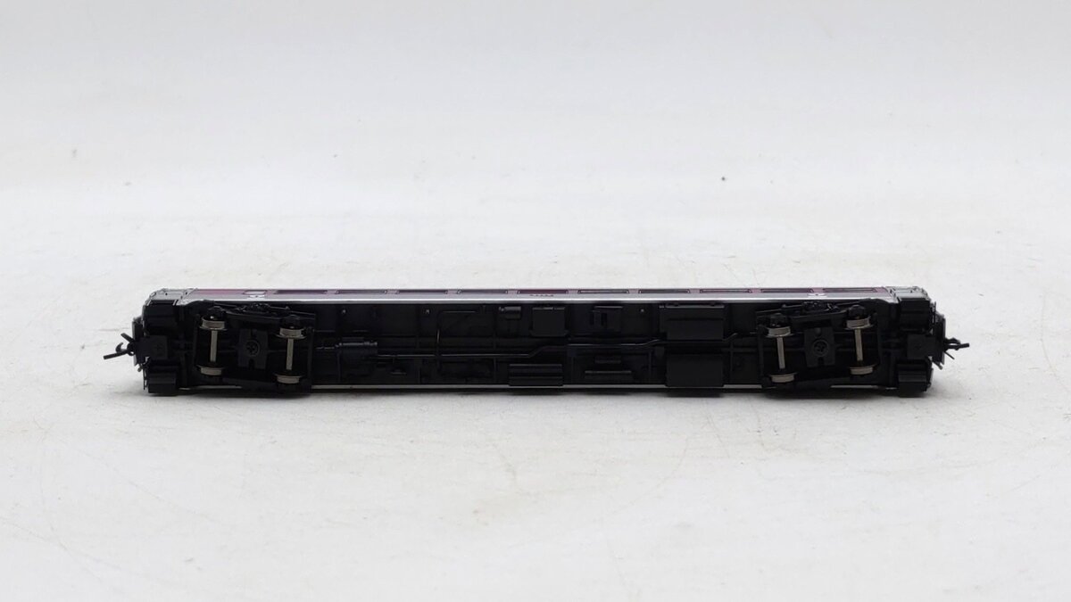 Rapido Trains 517029 N Scale MBTA 8600-Series Coach Passenger Car #2562
