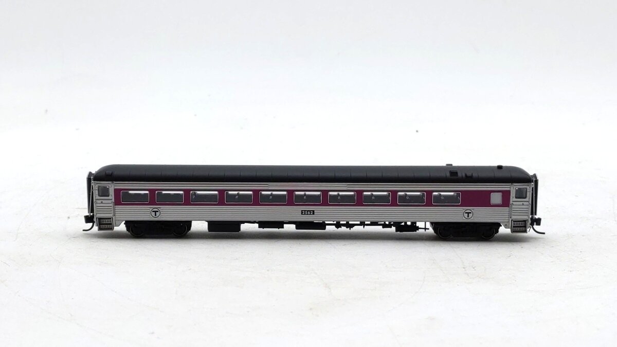 Rapido Trains 517029 N Scale MBTA 8600-Series Coach Passenger Car #2562