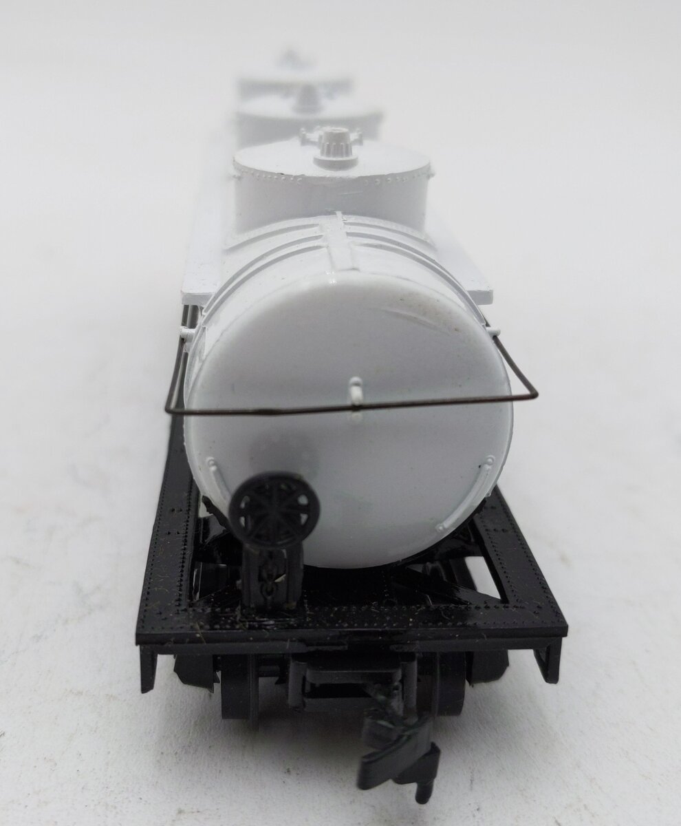 Bachmann 43-1001-39 HO Scale Shell 42' 3-Dome Tank Car LN/Box