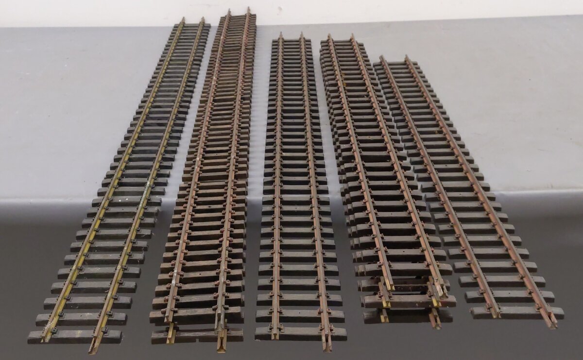 Aristo Craft & Other G Scale Assorted Straight Tracks [8]