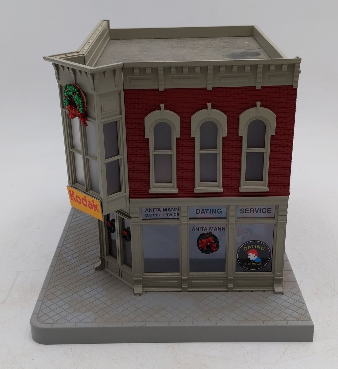 MTH 30-90233 O Assembled Anita Mann Dating Service 2-Story Building EX