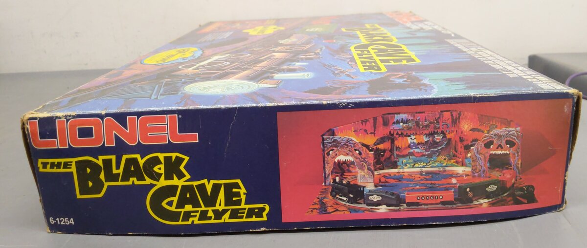 Lionel 6-1254 Black Cave Flyer Set EX/Box